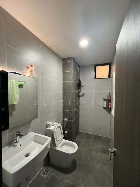 Service Residence for Sale at Twin Tower Residence - Genki Yap - Bathroom - PropertyGuru.com.my
