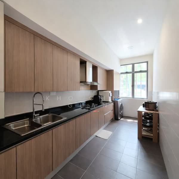 3-storey Terraced House for Rent in Bandar Nusaputra (Puchong) - Kho Chng Guan - Kitchen - PropertyGuru.com.my