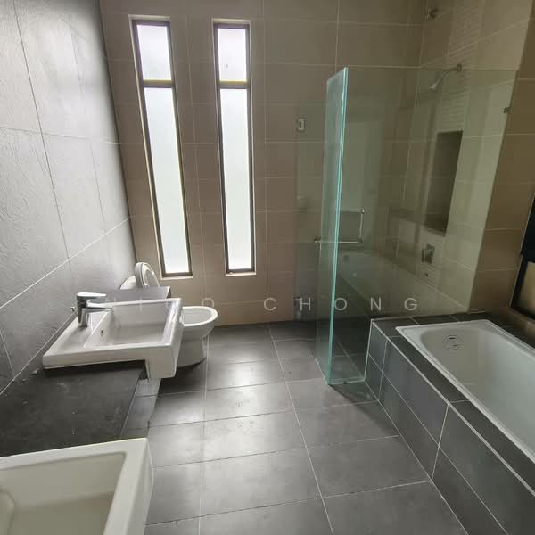 Phase 12A @ Precinct 12 Desa Tebrau untuk Untuk Dijual - RM 1,880,000, Apr 2026 - Bathroom - PropertyGuru.com.my