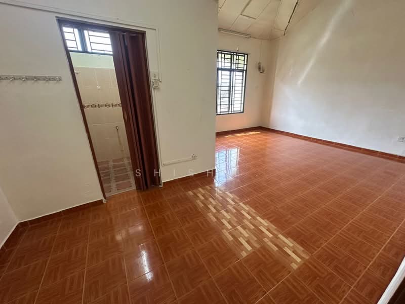 2-storey Terraced House for Sale in Taman Skudai Baru (Skudai) - Shishi . - PropertyGuru.com.my