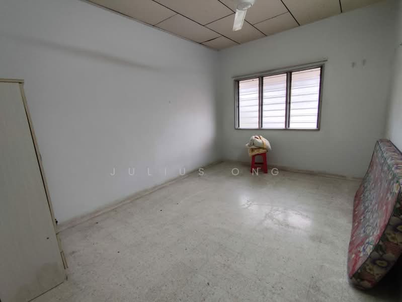 2-storey Terraced House for Sale in SS2 (Petaling Jaya) - Julius Ong - Bedroom - PropertyGuru.com.my