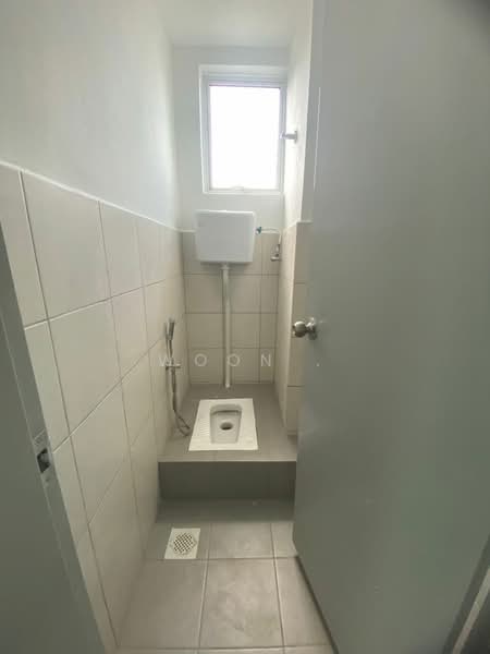 Shop for Rent in Ayer Keroh (Melaka) - Woon . - Bathroom - PropertyGuru.com.my