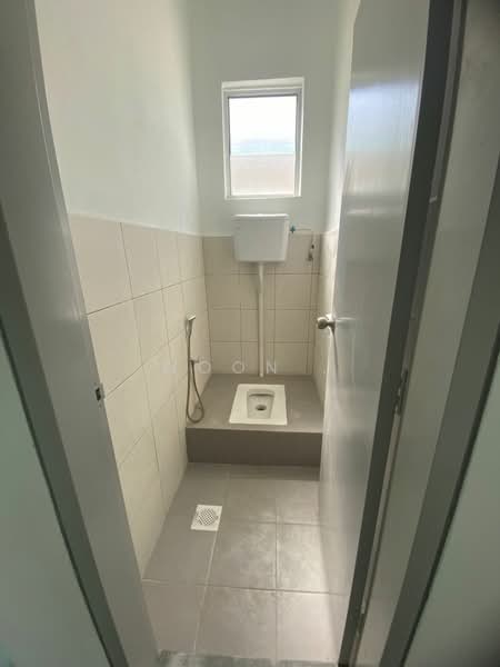 Shop for Rent in Ayer Keroh (Melaka) - Woon . - PropertyGuru.com.my