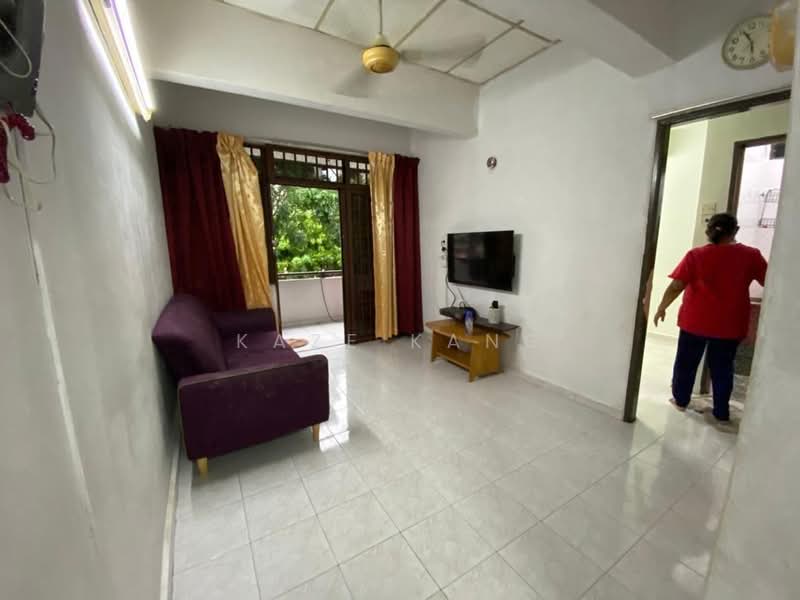 Taman Sri Bunga untuk Untuk Dijual - RM 250,000, Apr 2026 - Living Room - PropertyGuru.com.my