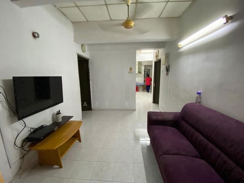 Taman Sri Bunga untuk Untuk Dijual - RM 250,000, Apr 2026 - Living Room - PropertyGuru.com.my