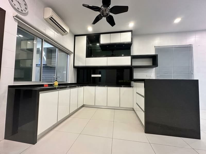 Semi-Detached House for Rent in Ambang Botanic (Klang) - Candee Tan - Kitchen - PropertyGuru.com.my