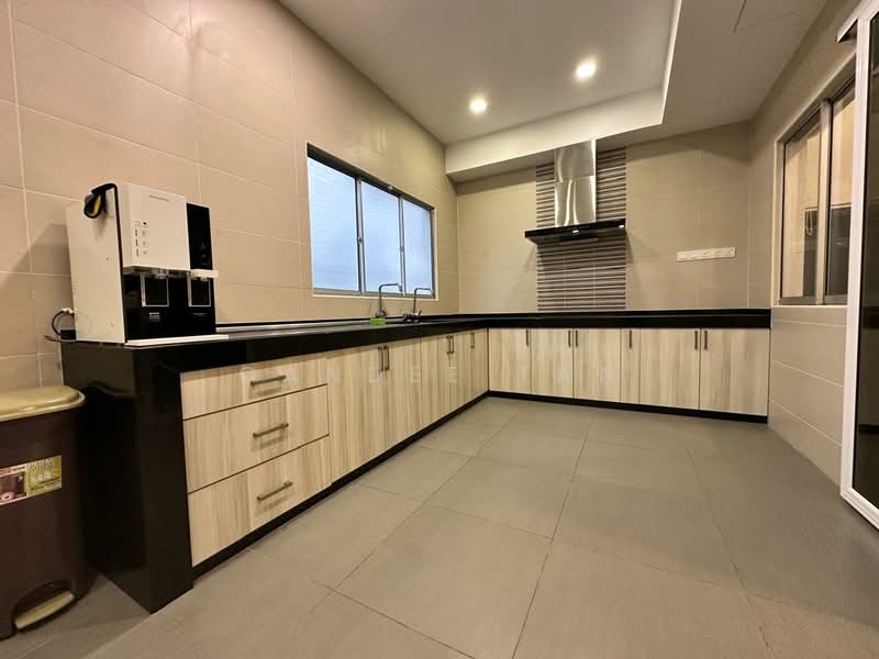 Semi-Detached House for Rent in Ambang Botanic (Klang) - Candee Tan - Kitchen - PropertyGuru.com.my