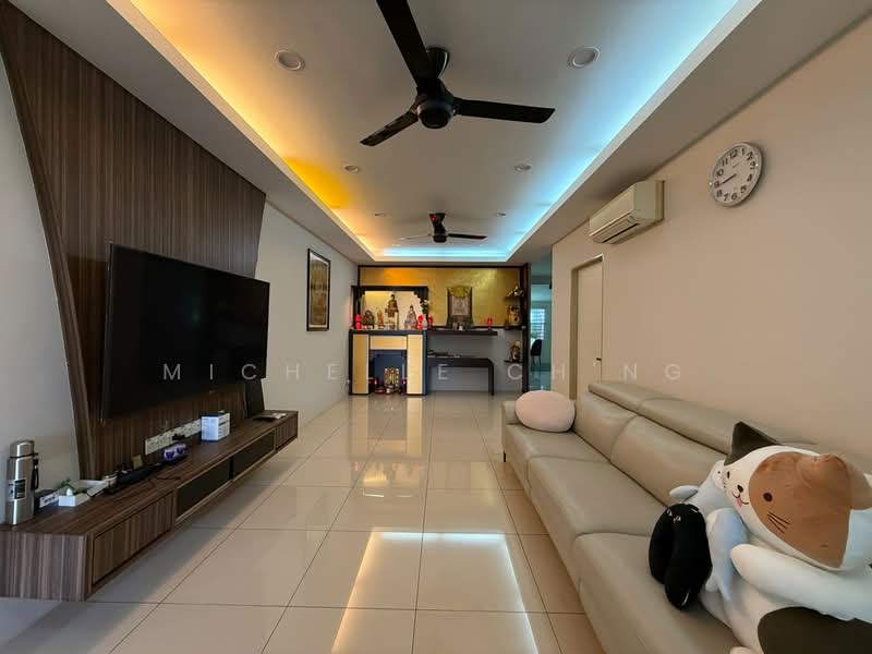 Rumah Berkembar untuk Dijual di Paya Terubong (Ayer Itam) - Michelle Ch'ng - Living Room - PropertyGuru.com.my