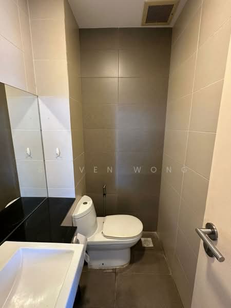 Kondominium untuk Dijual di The Park Residences 1 - Steven Wong - Bathroom - PropertyGuru.com.my