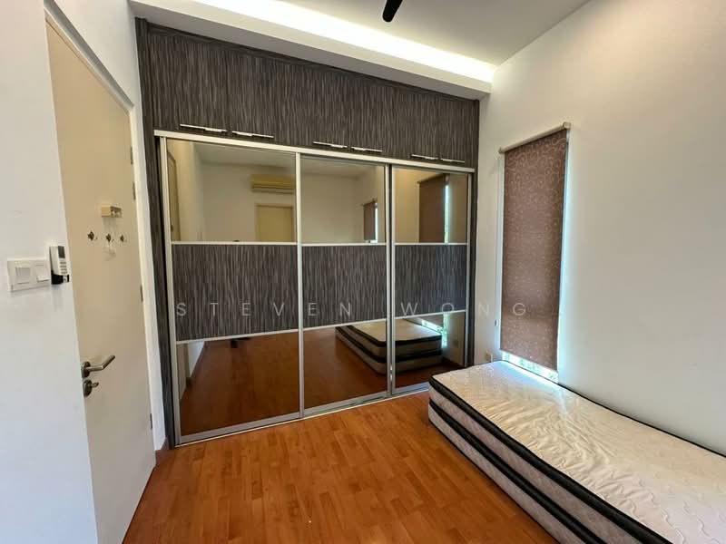 Kondominium untuk Dijual di The Park Residences 1 - Steven Wong - Bedroom - PropertyGuru.com.my