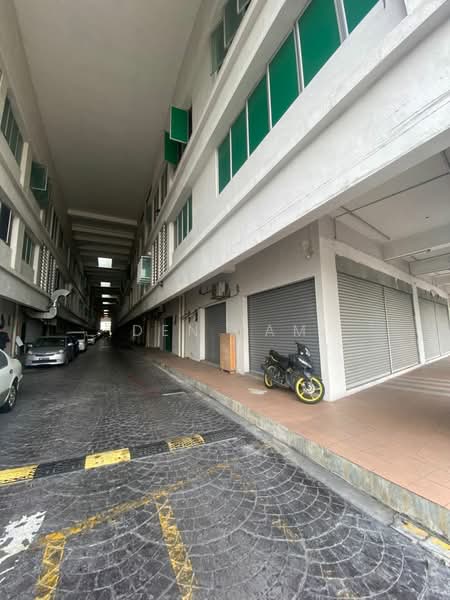 Shop / Office for Sale in Parklane OUG (Kuala Lumpur) - Den Lam - Exterior - PropertyGuru.com.my