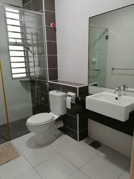 3-storey Terraced House for Sale in Bayan Lepas (Penang) - A Ee Ee - Bathroom - PropertyGuru.com.my