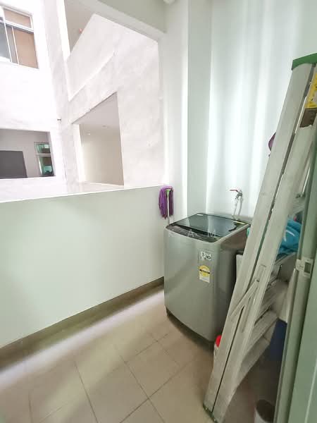 Meridin Bayvue Serviced Apartment untuk Untuk Disewa - RM 1,800 /bulan, Apr 2026 - Balcony - PropertyGuru.com.my