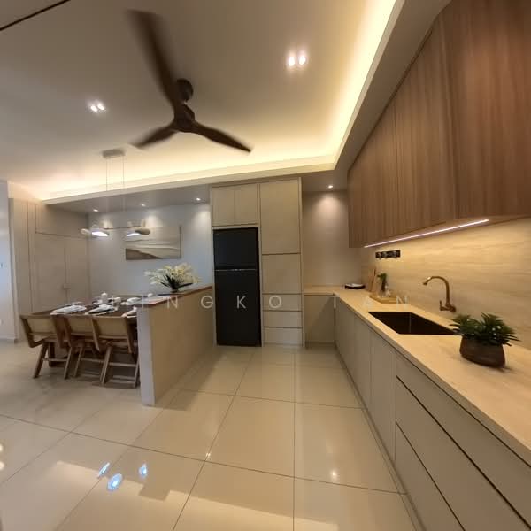 Cluster House for Sale in Sitiawan (Perak) - Lingko Tan - Kitchen - PropertyGuru.com.my