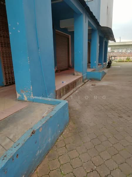 Shop / Office for Rent in Putra Permai Commercial Centre (Seri Kembangan) - Joyce Tiong - Exterior - PropertyGuru.com.my