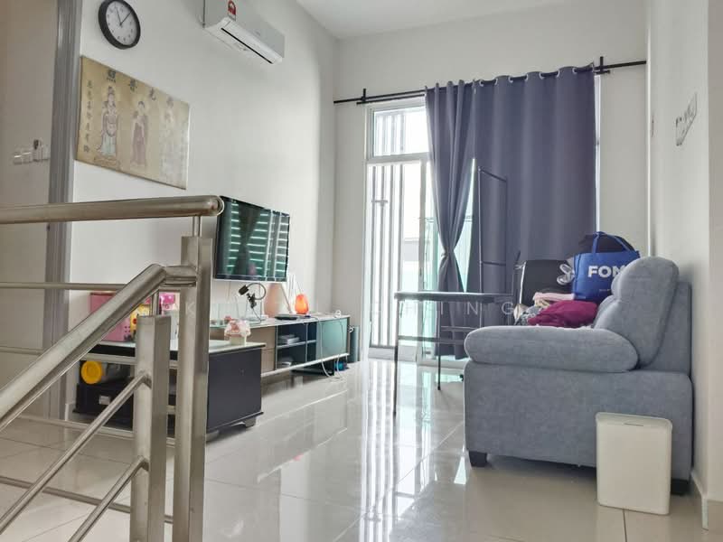 2-storey Terraced House for Sale in Taman Bestari Indah (Ulu Tiram) - Keith Ching - Living Room - PropertyGuru.com.my