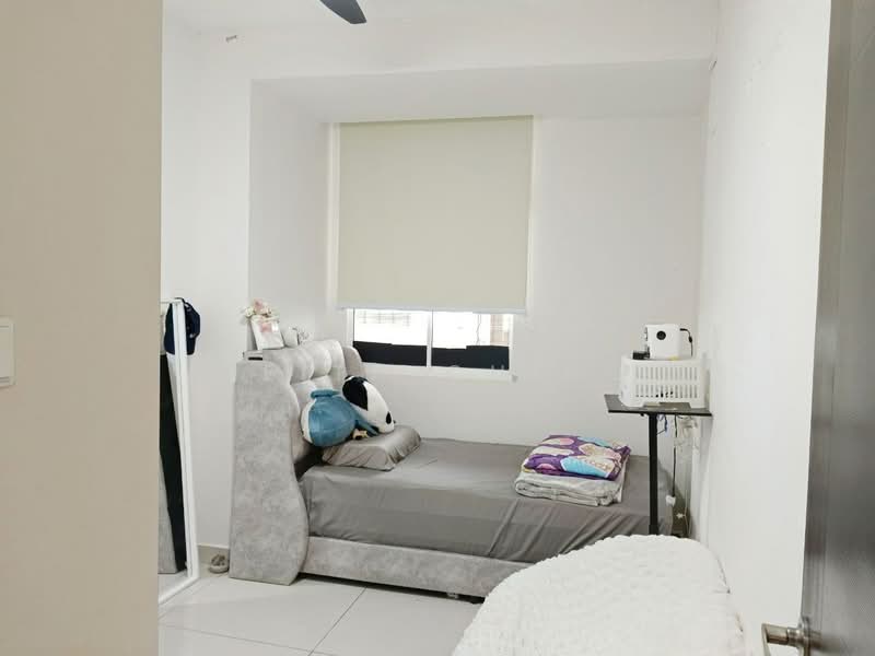 2-storey Terraced House for Sale in Taman Bestari Indah (Ulu Tiram) - Keith Ching - Bedroom - PropertyGuru.com.my