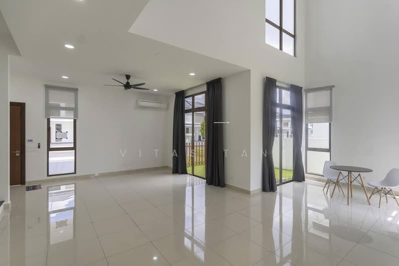Semi-Detached House for Sale in Setia Alam (Selangor) - Vitas Tan - Living Room - PropertyGuru.com.my