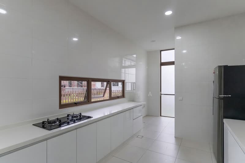 Semi-Detached House for Sale in Setia Alam (Selangor) - Vitas Tan - Kitchen - PropertyGuru.com.my