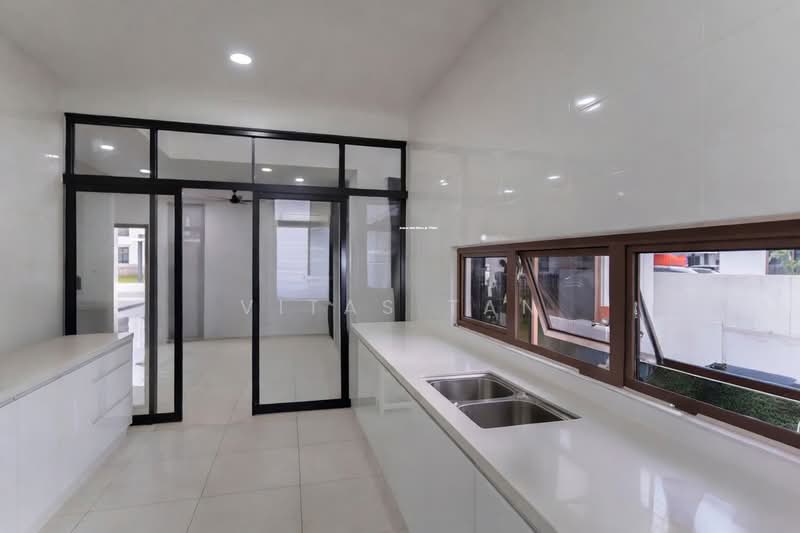 Semi-Detached House for Sale in Setia Alam (Selangor) - Vitas Tan - Kitchen - PropertyGuru.com.my
