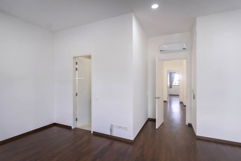 Semi-Detached House for Sale in Setia Alam (Selangor) - Vitas Tan - Interior - PropertyGuru.com.my