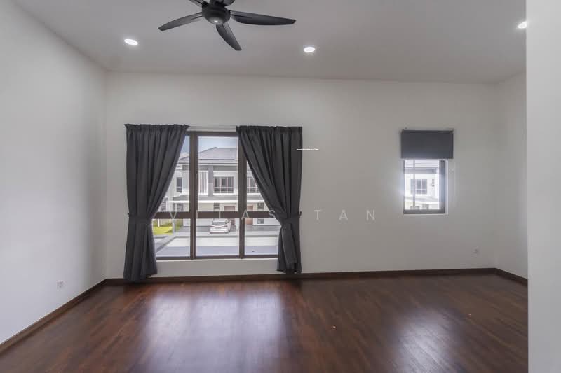 Semi-Detached House for Sale in Setia Alam (Selangor) - Vitas Tan - Living Room - PropertyGuru.com.my