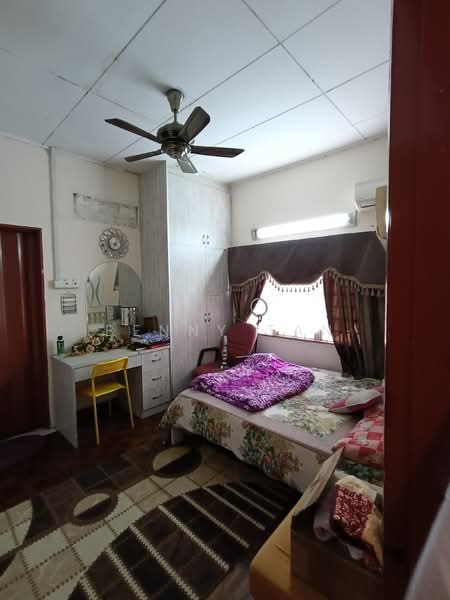 2-storey Terraced House for Sale in SS19 (Subang Jaya) - Benny Tan - Bedroom - PropertyGuru.com.my