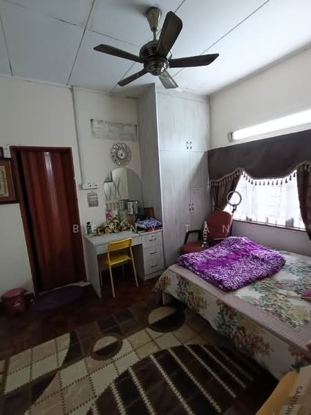 2-storey Terraced House for Sale in SS19 (Subang Jaya) - Benny Tan - Bedroom - PropertyGuru.com.my