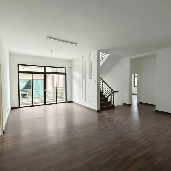 Semi-Detached House for Sale in Taman Desa Tebrau (Tebrau) - Sharon Ng - Living Room - PropertyGuru.com.my