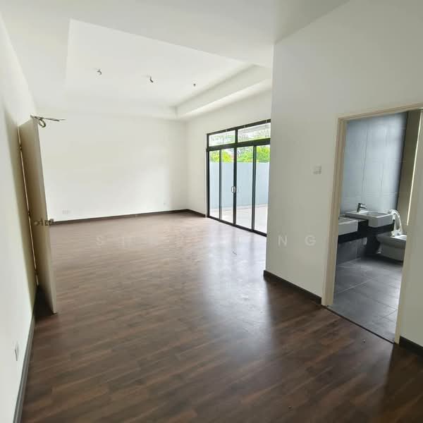 Semi-Detached House for Sale in Taman Desa Tebrau (Tebrau) - Sharon Ng - Living Room - PropertyGuru.com.my