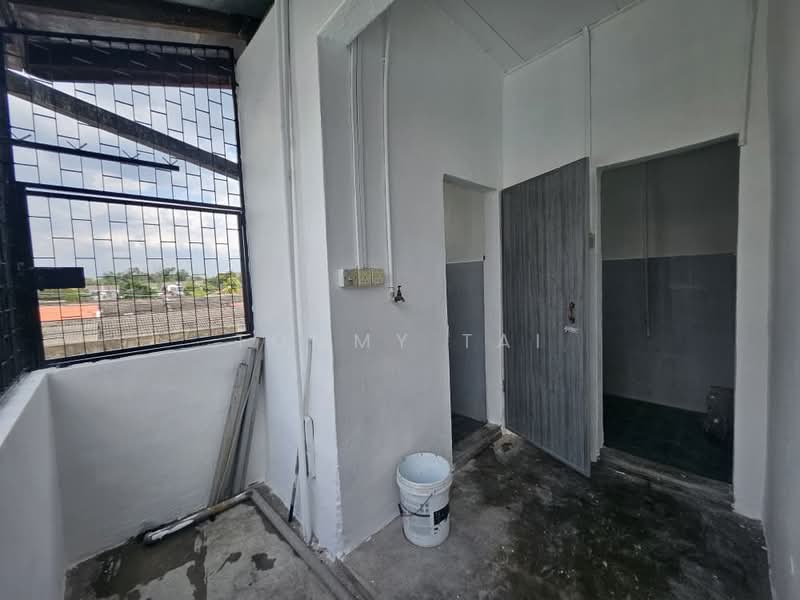 Shop / Office for Rent in Taman Ungku Tun Aminah (Skudai) - Tommy Tai - Interior - PropertyGuru.com.my