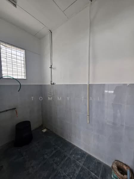 Shop / Office for Rent in Taman Ungku Tun Aminah (Skudai) - Tommy Tai - Interior - PropertyGuru.com.my