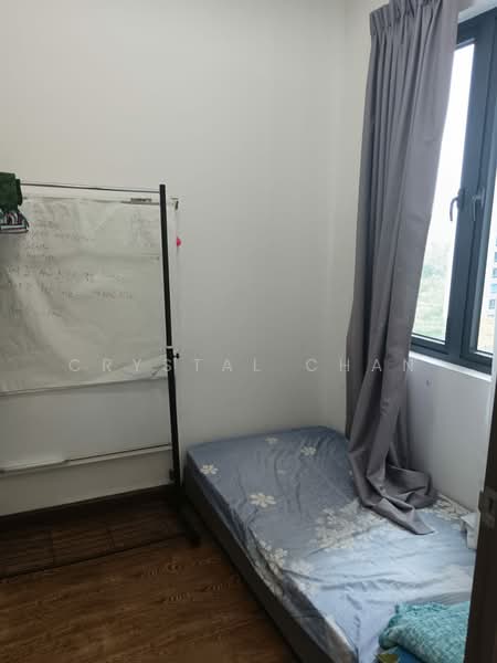 Kediaman Servis untuk Dijual di Country Garden Central Park - Crystal Chan - Bedroom - PropertyGuru.com.my