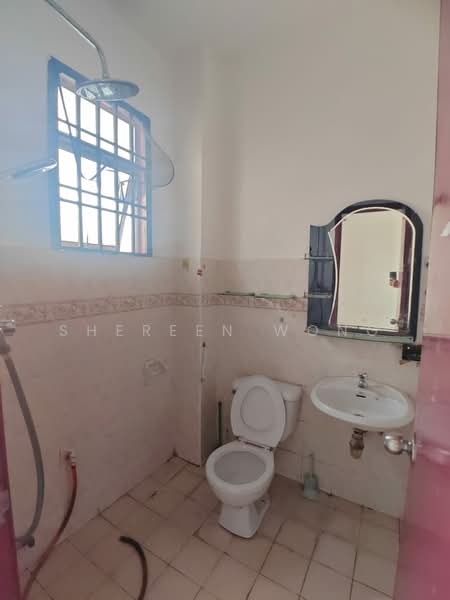 Taman Setia Indah untuk Untuk Dijual - RM 628,000, Apr 2026 - Bathroom - PropertyGuru.com.my