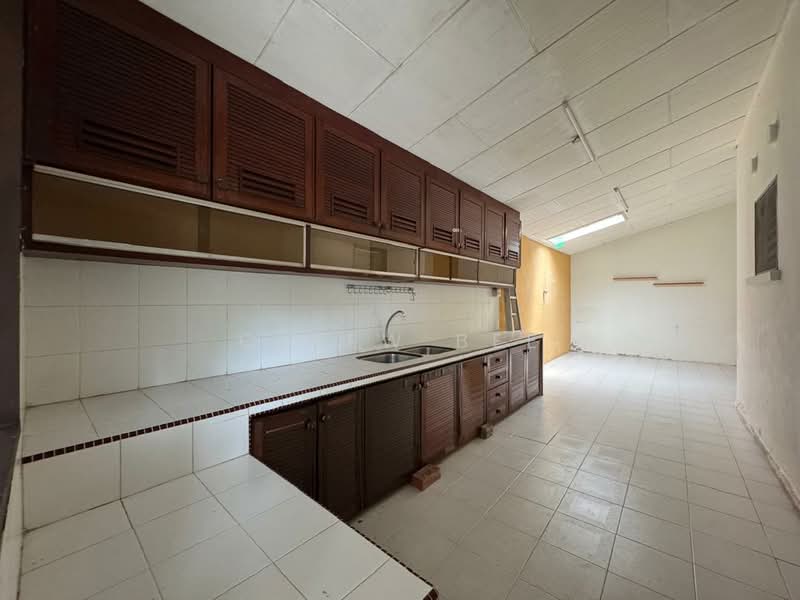 Single Storey Terrace Corner Unit @Jalan Chee Seng Tanjung Bungah untuk Untuk Dijual - RM 1,100,000, Apr 2026 - Kitchen - PropertyGuru.com.my