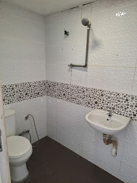 2.5 Storey Semi-Detached, Zan Villas, Sungai Ara, Bayan Lepas, Penang. untuk Untuk Dijual - RM 1,450,000, Apr 2026 - Bathroom - PropertyGuru.com.my