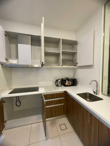 Service Residence for Sale at Setia Sky 88 - Michelle Chai - Kitchen - PropertyGuru.com.my
