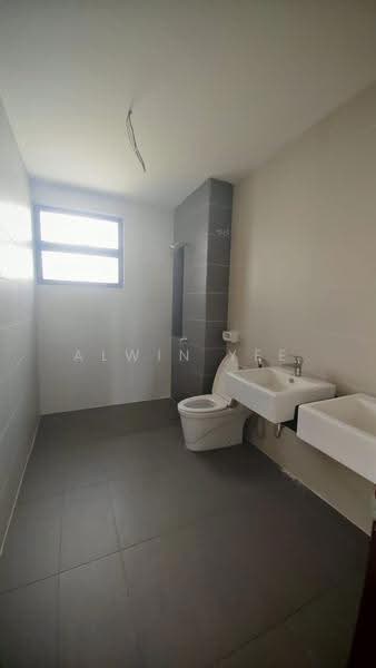 Rumah Teres 3-Tingkat untuk Dijual di Setia Utama (Setia Alam) - Alwin Yee - Bathroom - PropertyGuru.com.my