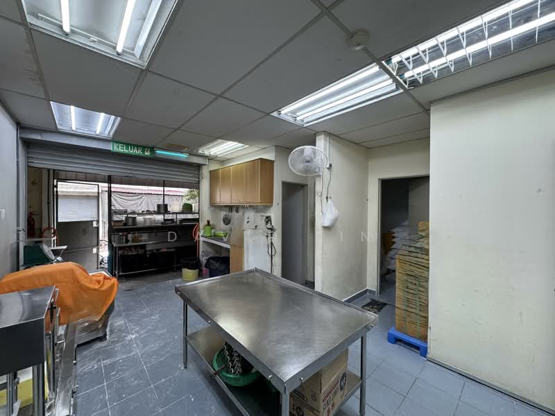 Shop for Rent in Bandar Menjalara (Kuala Lumpur) - David Sin - Kitchen - PropertyGuru.com.my