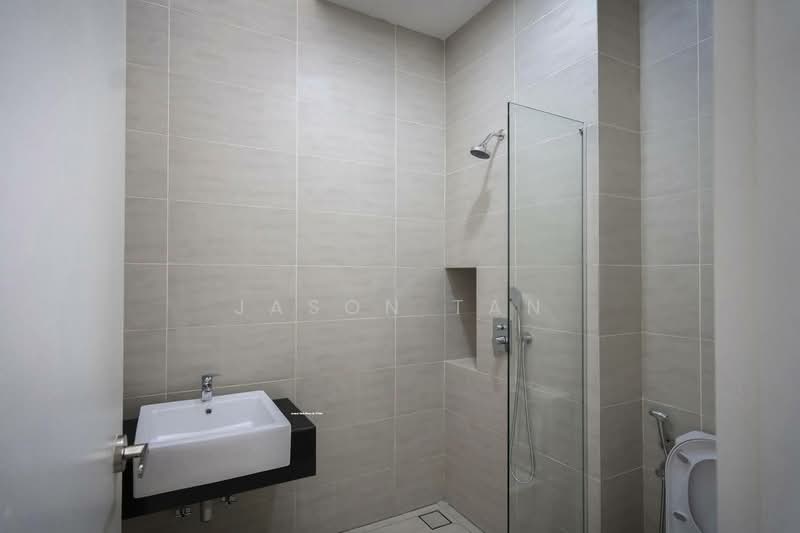 Rumah Berkembar untuk Dijual di Setia Alam (Selangor) - Jason Tan - Bathroom - PropertyGuru.com.my