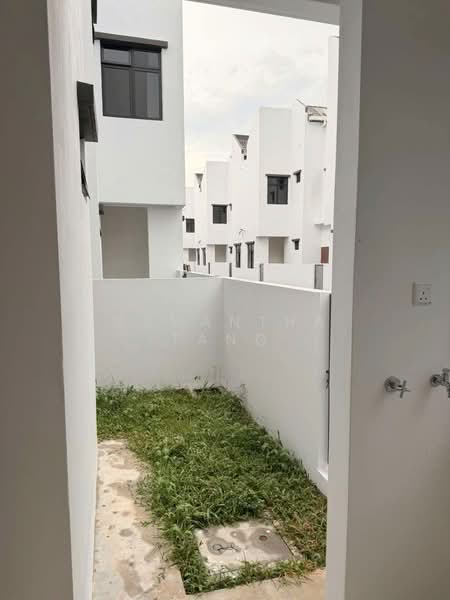 2-storey Terraced House for Rent in Bandar Dato Onn (Tebrau) - Samantha Tang - Exterior - PropertyGuru.com.my