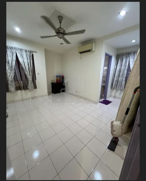 Casa Puteri Condominium untuk Untuk Disewa - RM 1,600 /bulan, Apr 2026 - Living Room - PropertyGuru.com.my