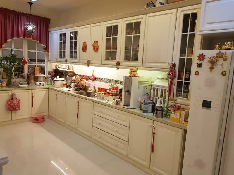 2 Storey Semi -D Island Park Glades , Greenlane Renovated untuk Untuk Dijual - RM 2,500,000, Apr 2026 - Kitchen - PropertyGuru.com.my
