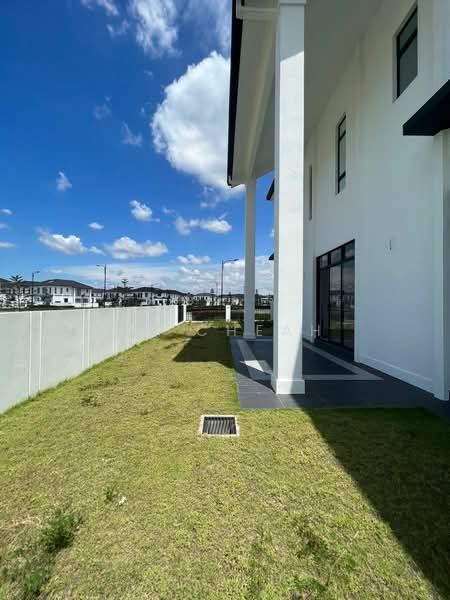 (ENDLOT - BUNGALOW) NORTON GARDEN untuk Untuk Disewa - RM 4,800 /bulan, Apr 2026 - Exterior - PropertyGuru.com.my