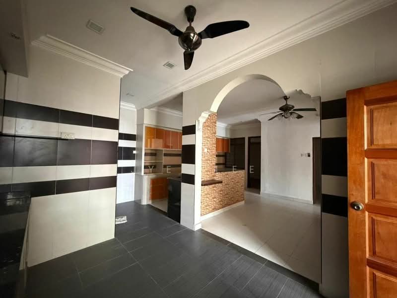 Cluster House for Sale in Masai (Johor) - Jyez Lee - Kitchen - PropertyGuru.com.my