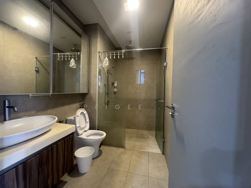 Service Residence for Sale at Twin Arkz - PeiGee . - Bathroom - PropertyGuru.com.my