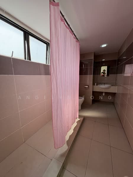 Angkupuri Condominium untuk Untuk Dijual - RM 700,000, Apr 2026 - Bathroom - PropertyGuru.com.my