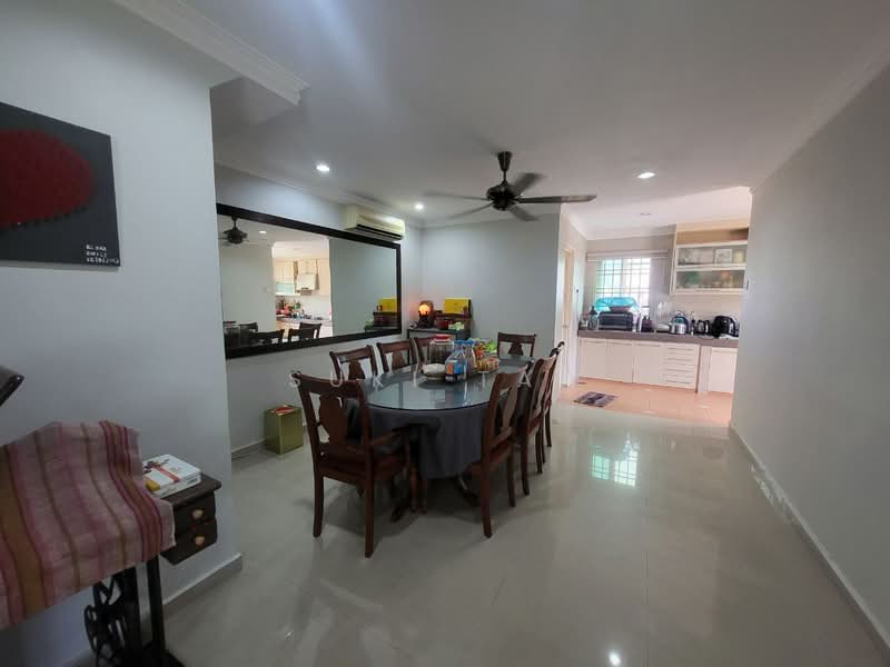 2-storey Terraced House for Sale in Jalan Klang Lama (Old Klang Road) (Kuala Lumpur) - Suki Tan - Dining Room - PropertyGuru.com.my