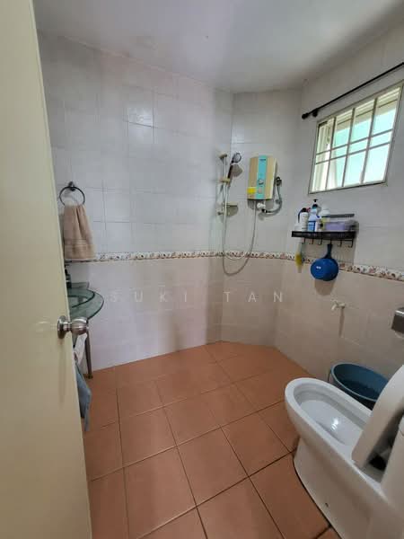 2-storey Terraced House for Sale in Jalan Klang Lama (Old Klang Road) (Kuala Lumpur) - Suki Tan - Bathroom - PropertyGuru.com.my