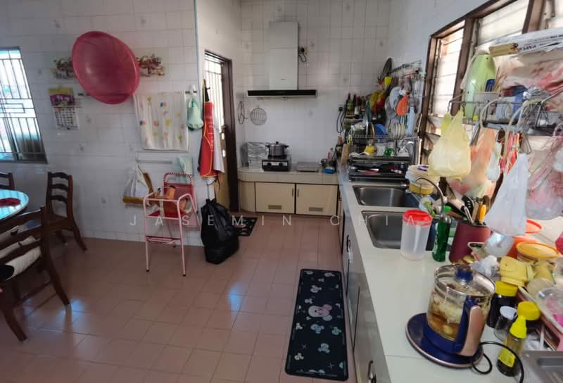2-storey Terraced House for Sale in Taman Sri Bintang (Kepong) - Jasemin Chia - Kitchen - PropertyGuru.com.my